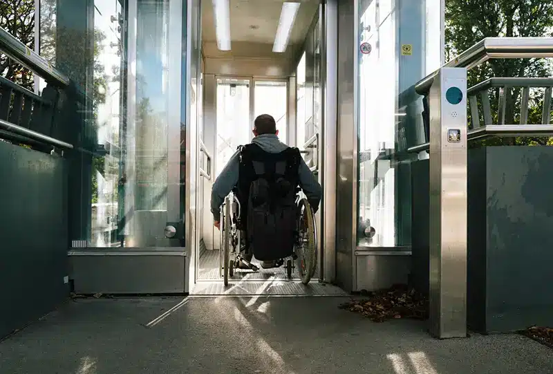 Barrierefreiheit bei Aufzugsanlagen